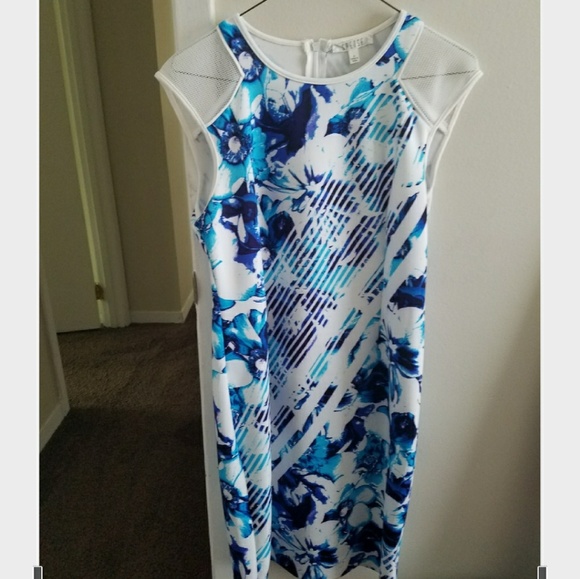 Dress - Picture 2 of 4